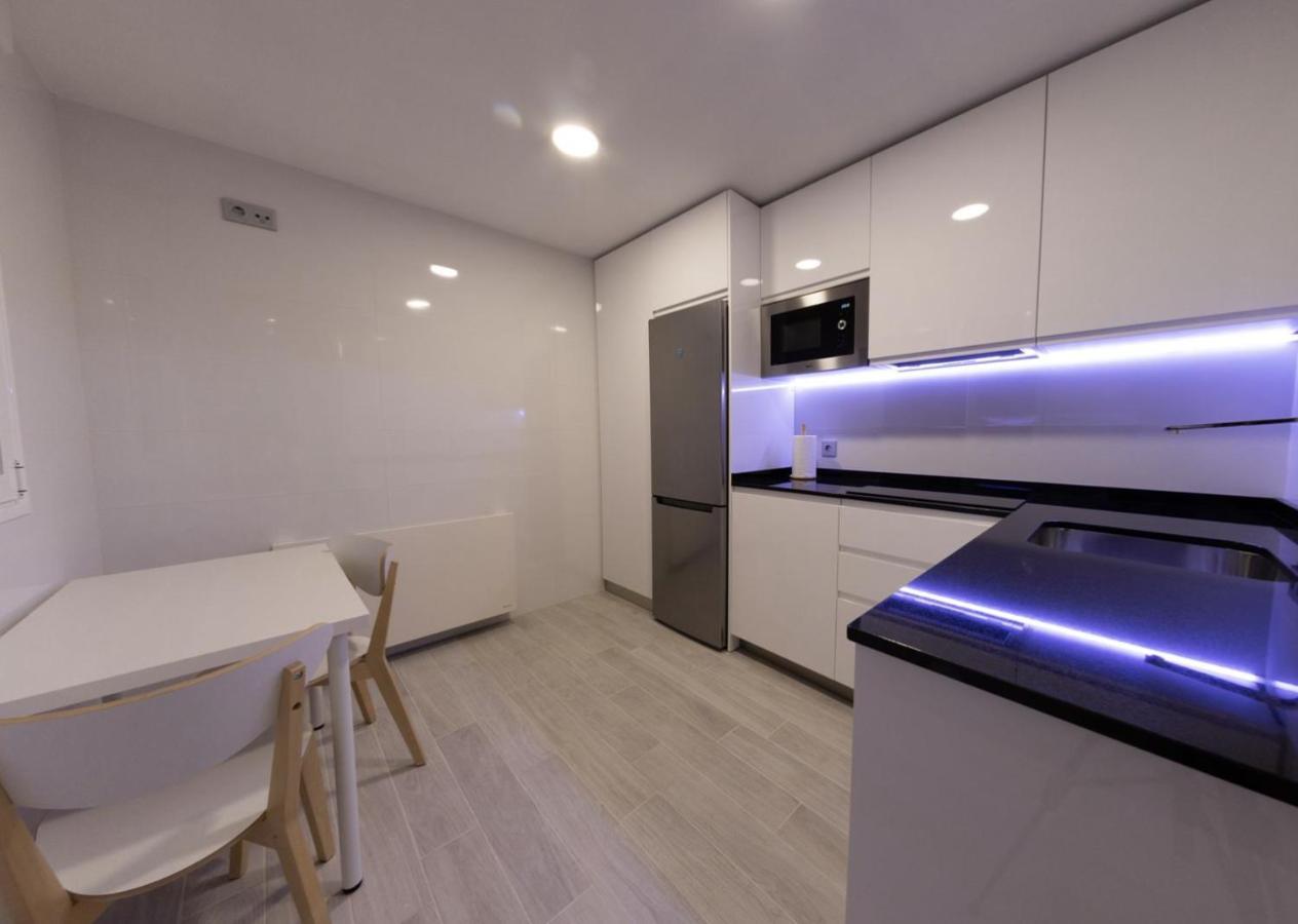 Apartamentos Palacio De Yolanda 사모라 외부 사진