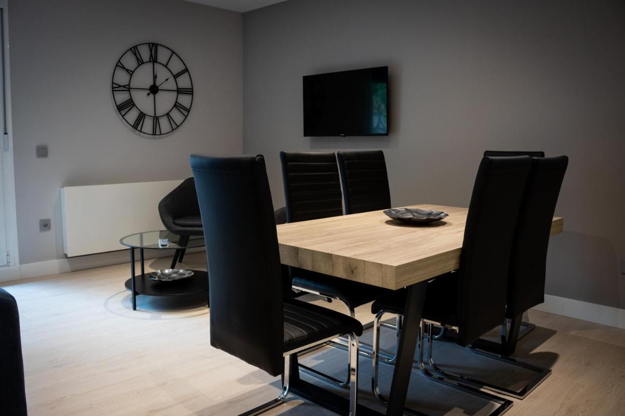 Apartamentos Palacio De Yolanda 사모라 외부 사진