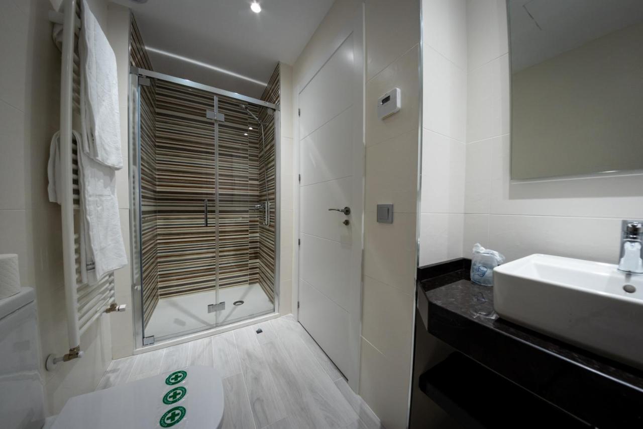 Apartamentos Palacio De Yolanda 사모라 외부 사진
