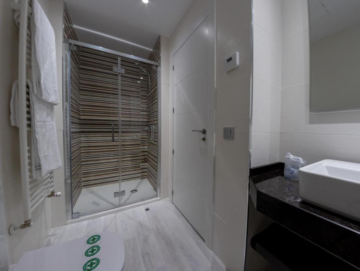 Apartamentos Palacio De Yolanda 사모라 외부 사진