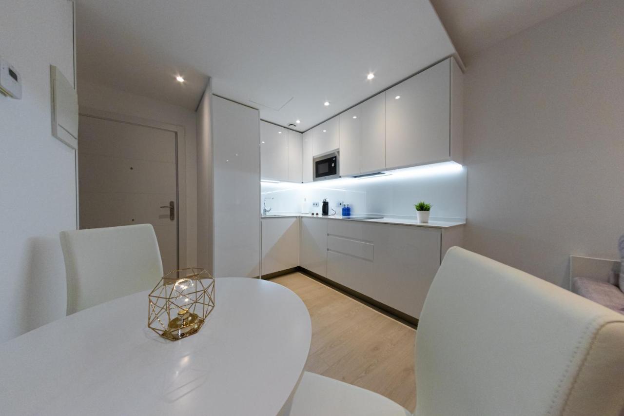 Apartamentos Palacio De Yolanda 사모라 외부 사진