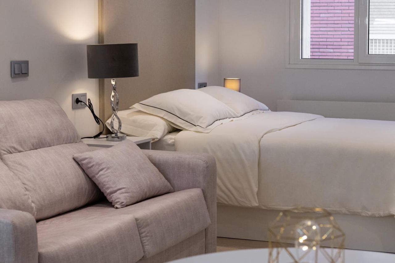 Apartamentos Palacio De Yolanda 사모라 외부 사진