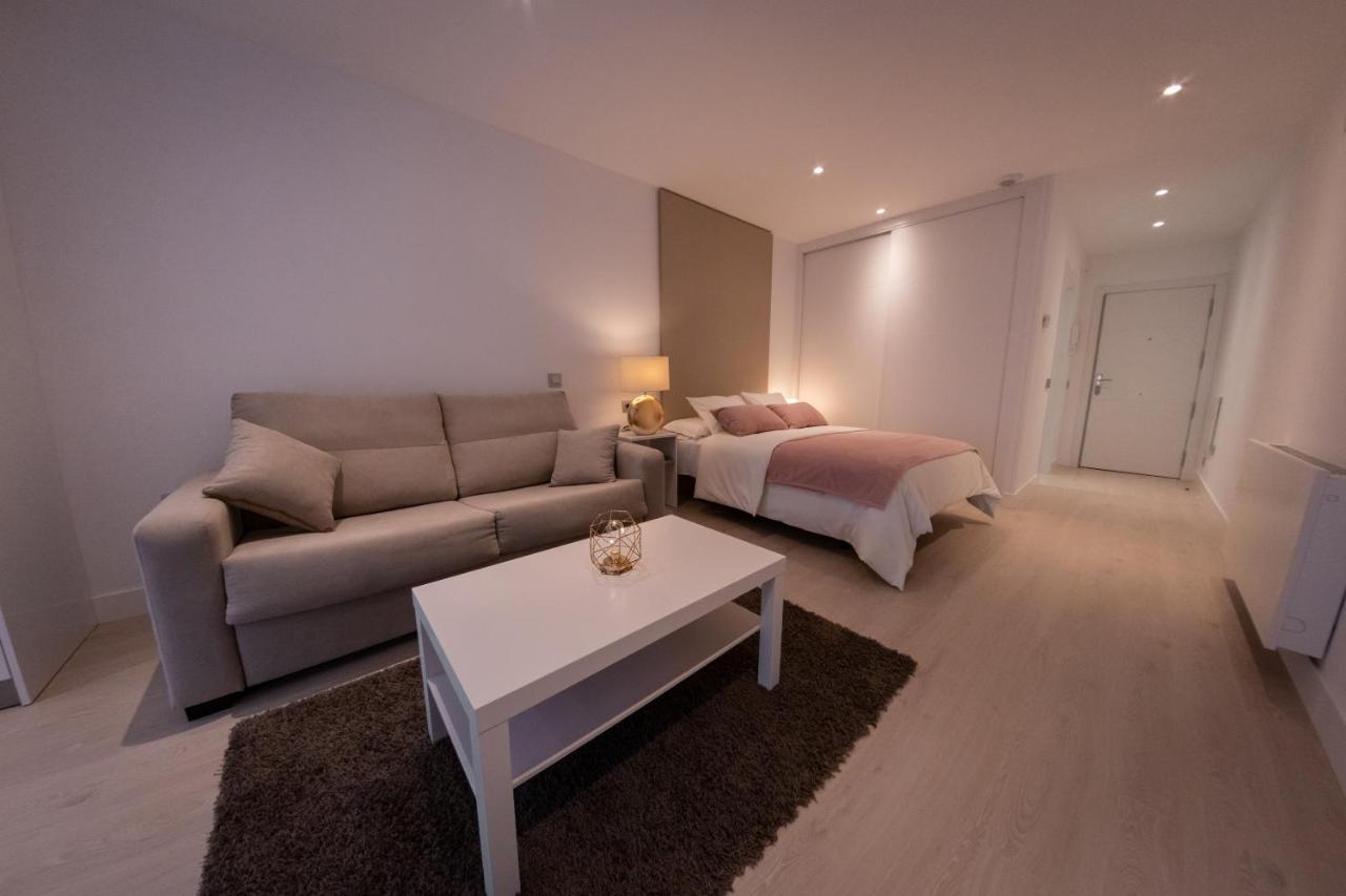 Apartamentos Palacio De Yolanda 사모라 외부 사진