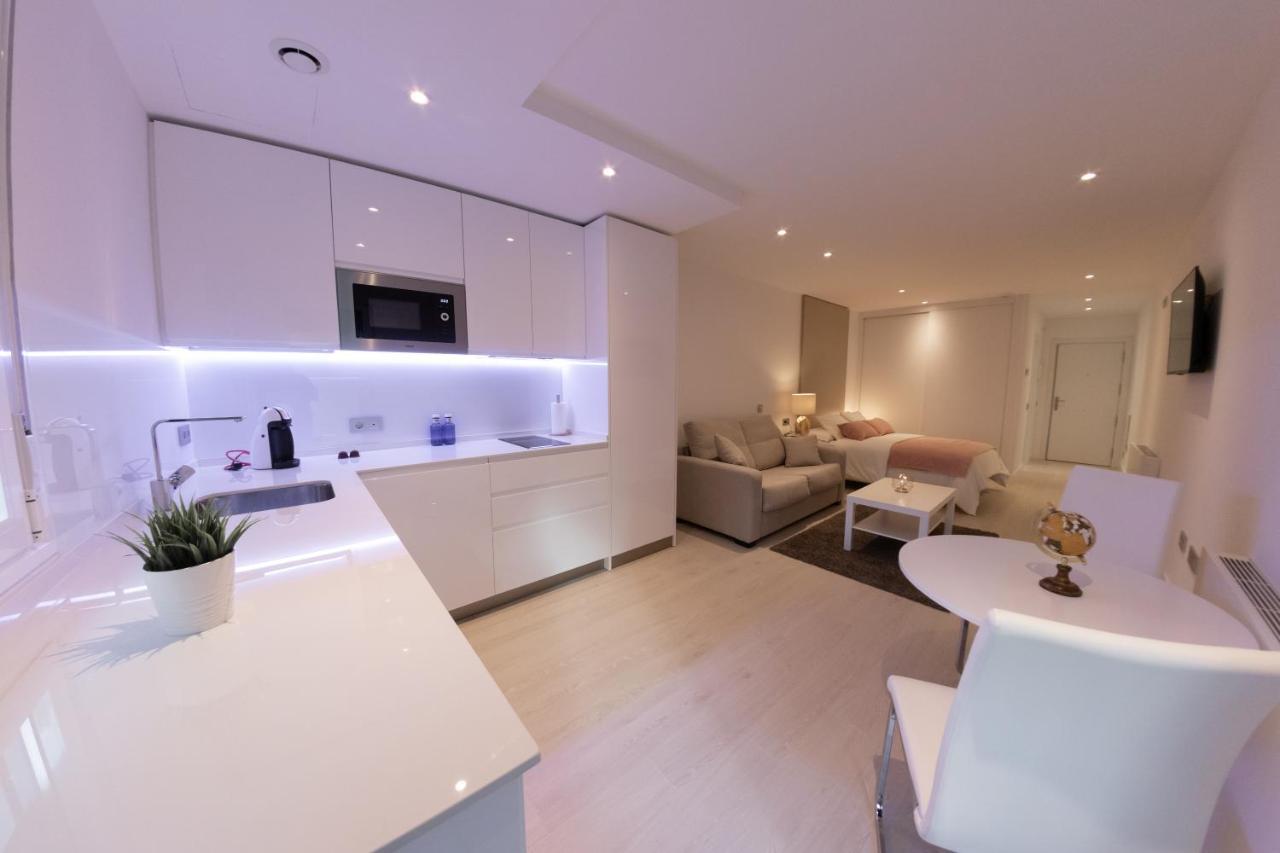 Apartamentos Palacio De Yolanda 사모라 외부 사진