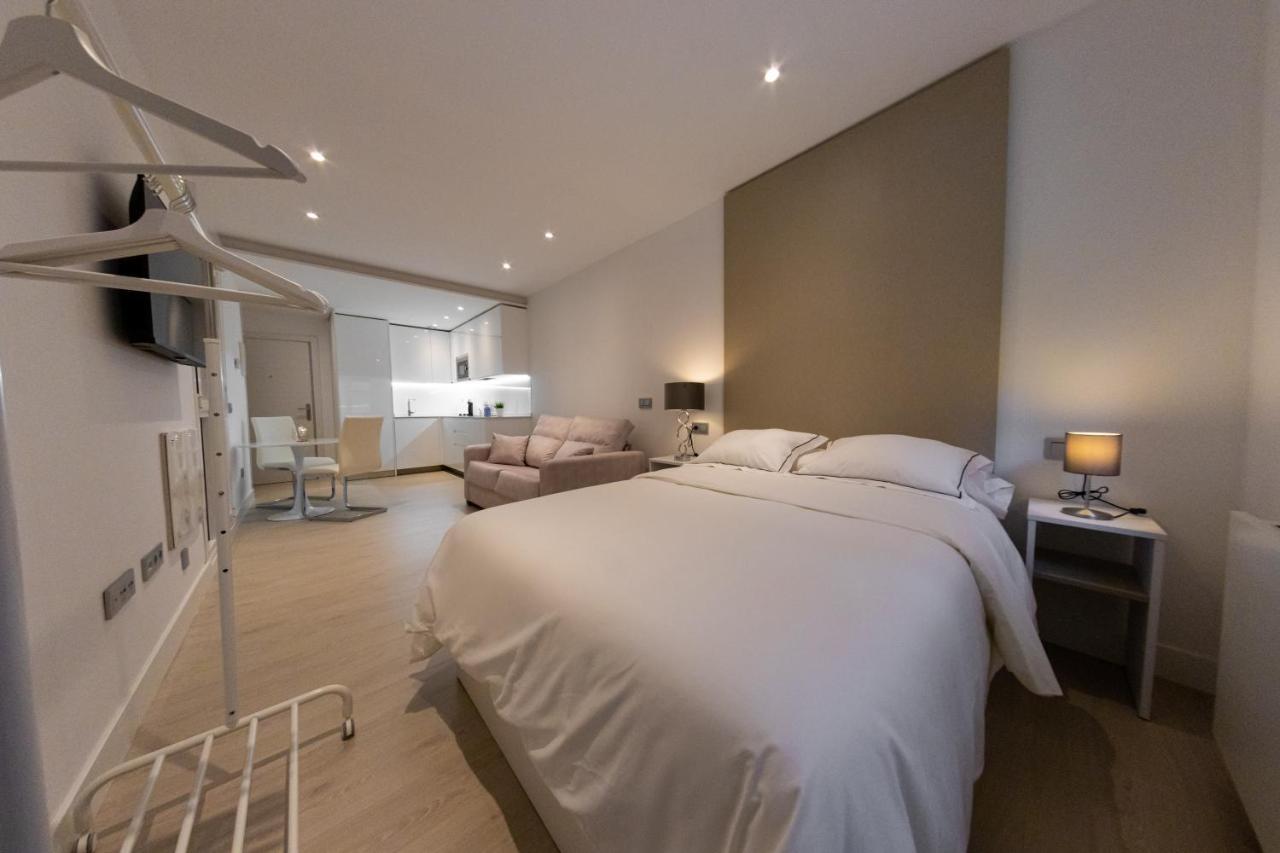 Apartamentos Palacio De Yolanda 사모라 외부 사진