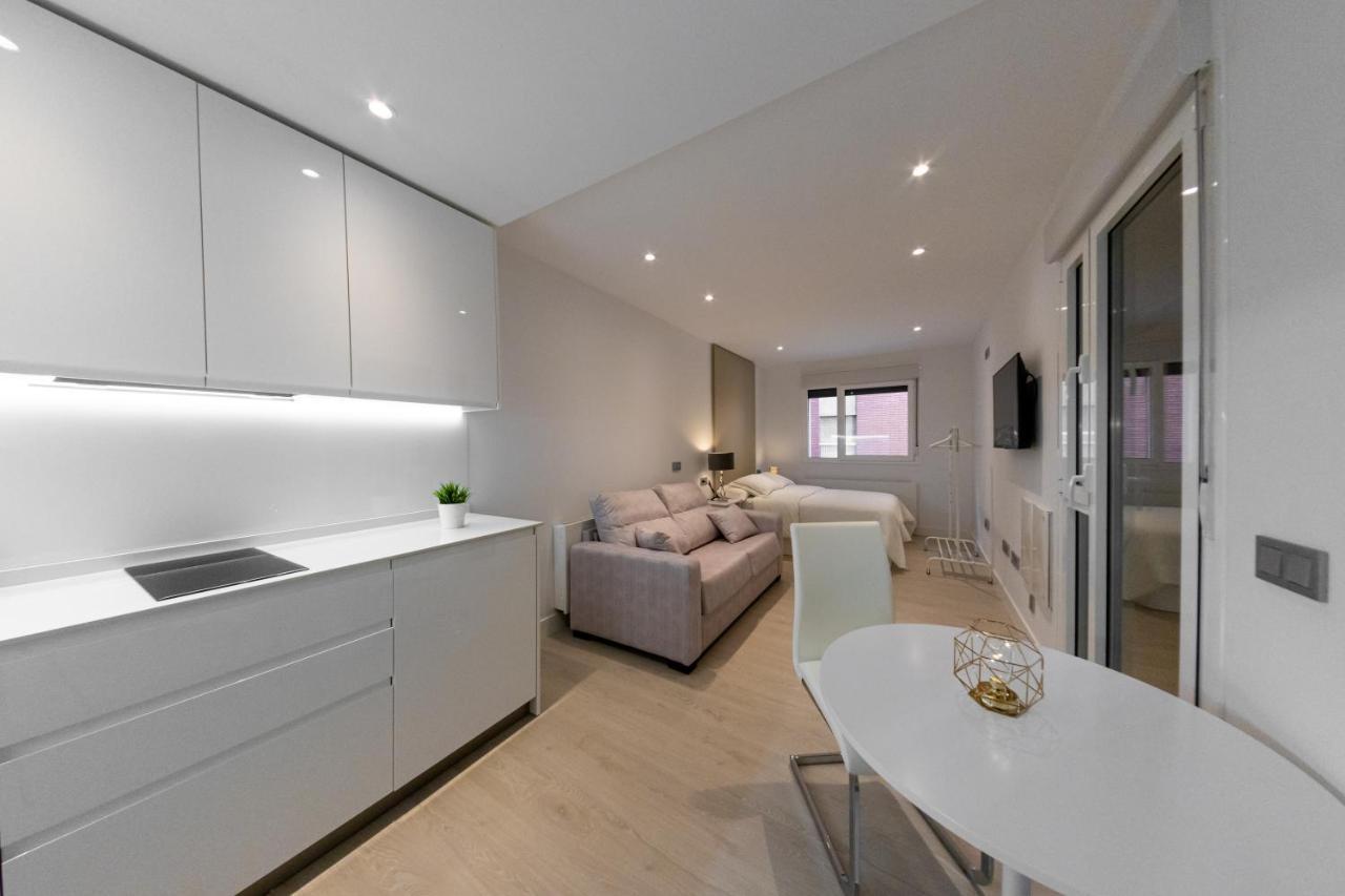 Apartamentos Palacio De Yolanda 사모라 외부 사진