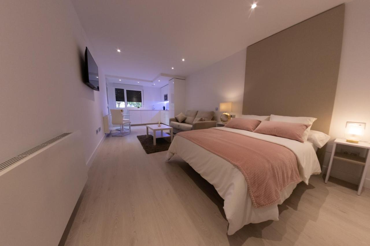 Apartamentos Palacio De Yolanda 사모라 외부 사진